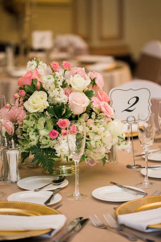 wedding centerpiece floral arrangements