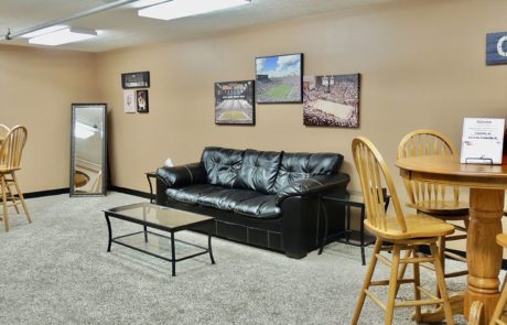 groom suite jones crossing6