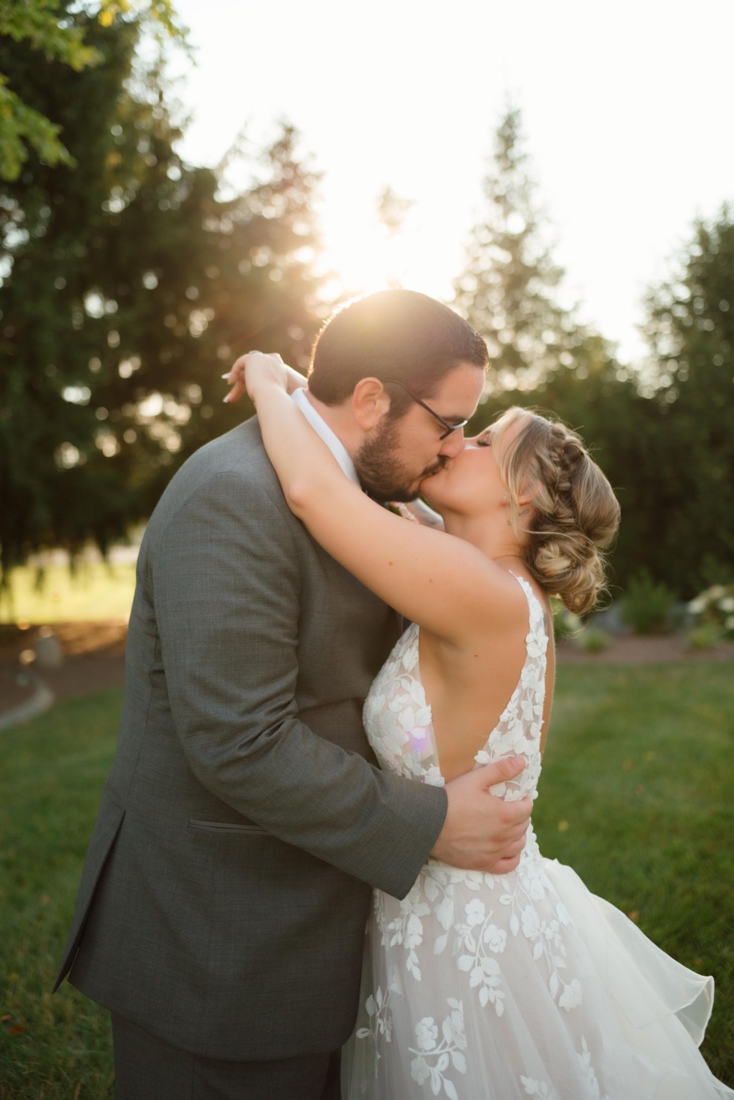 jones crossing outdoor water wedding venue indianapolis indiana