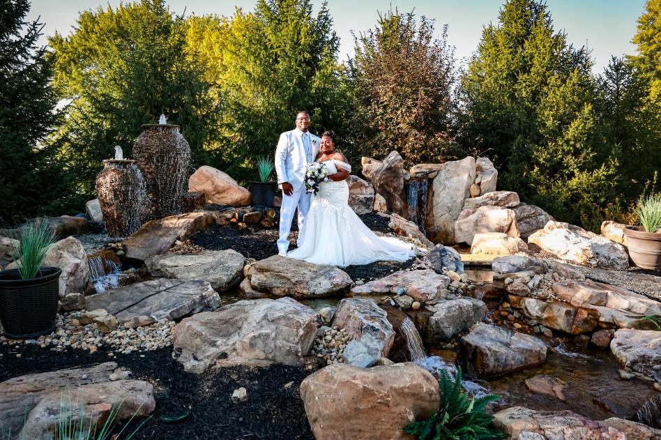 jones crossing outdoor water wedding venue indianapolis indiana