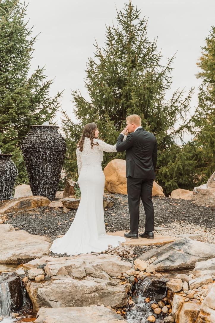 jones crossing outdoor water wedding venue indianapolis indiana