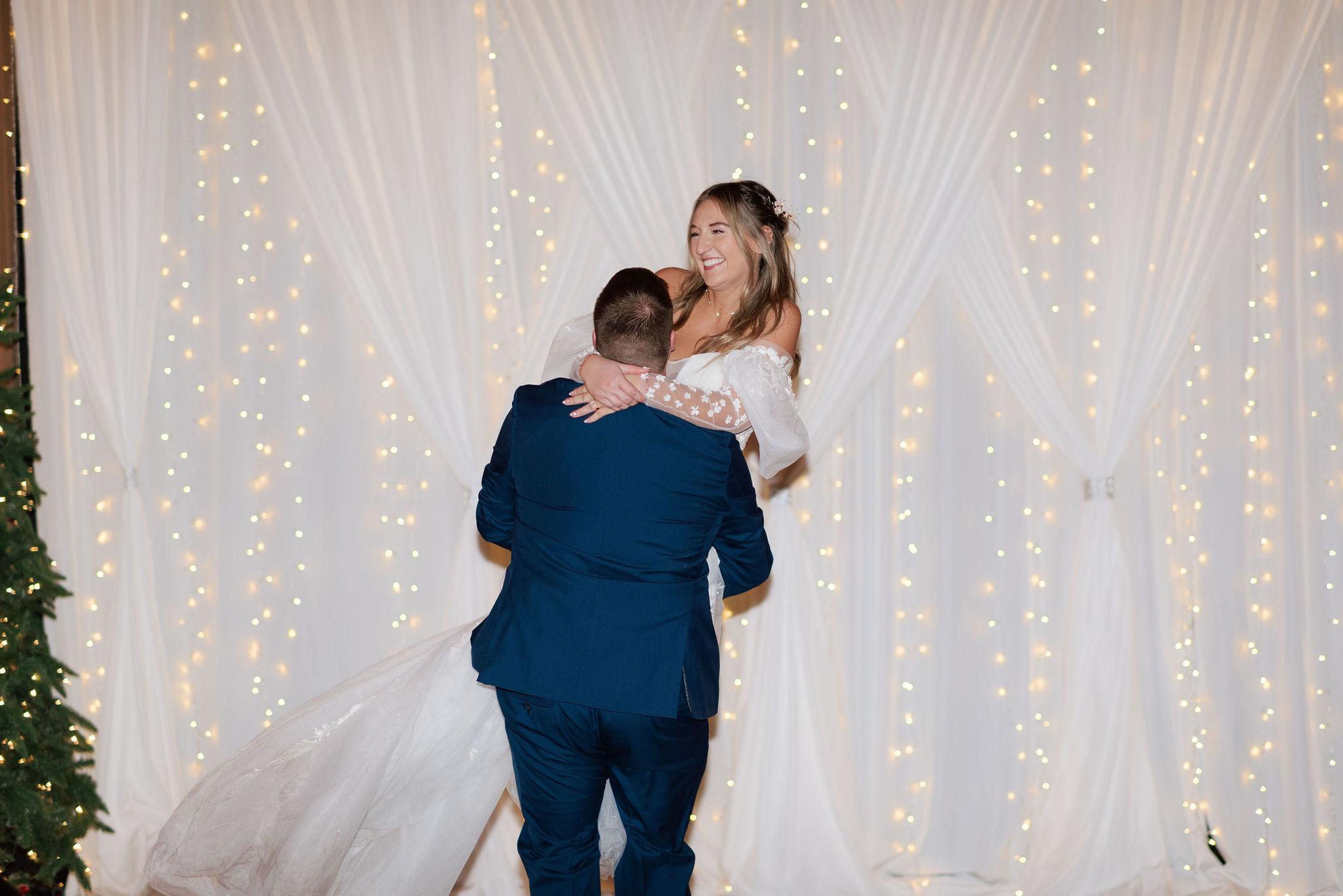 jones crossing outdoor water wedding venue indianapolis indiana jones crossing outdoor water wedding venue indianapolis indiana